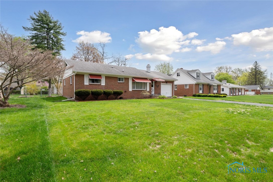 6126 Herst Road, Toledo, Ohio image 4