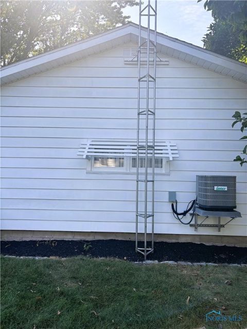 Tiny photo for 703 Linwood Avenue, Delta, OH 43515 (MLS # 6134474)