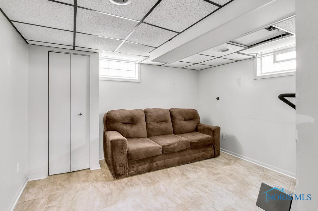 4833 Naomi Drive, Toledo, Ohio image 36