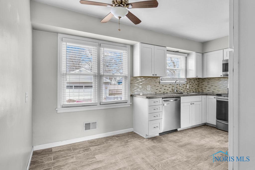 4833 Naomi Drive, Toledo, Ohio image 7