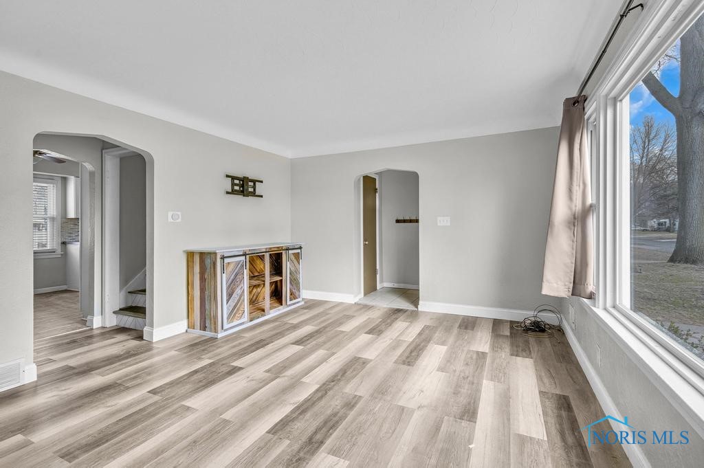 4833 Naomi Drive, Toledo, Ohio image 6
