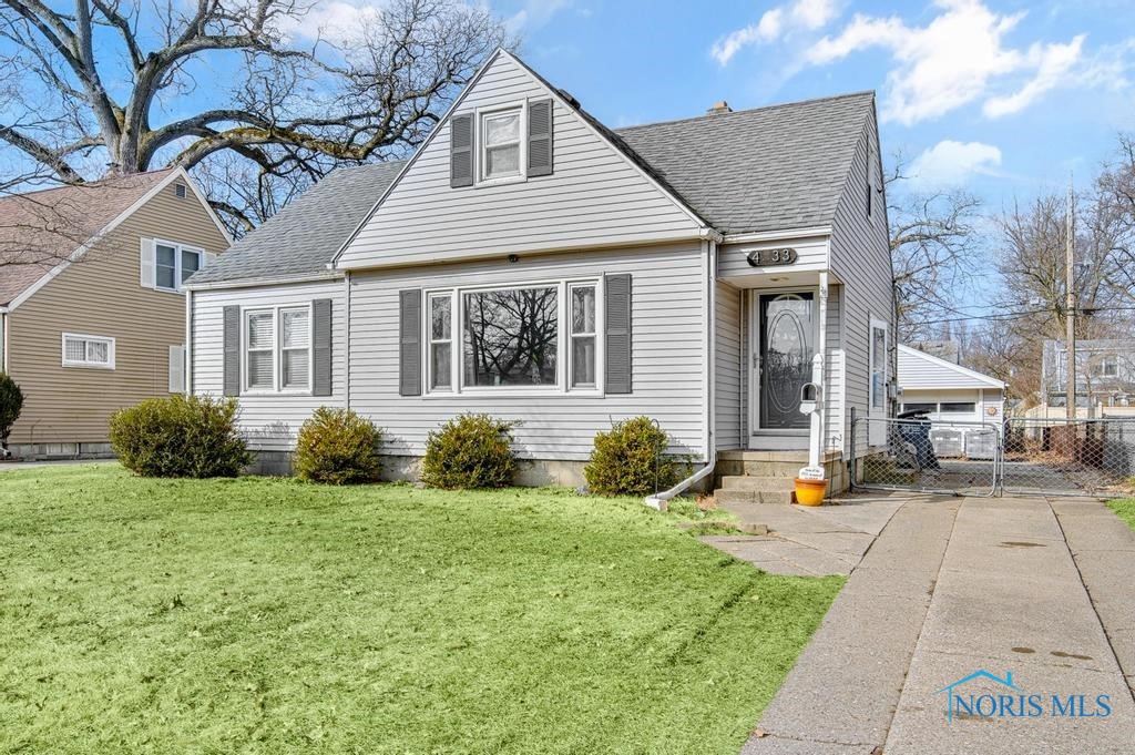 4833 Naomi Drive, Toledo, Ohio image 2