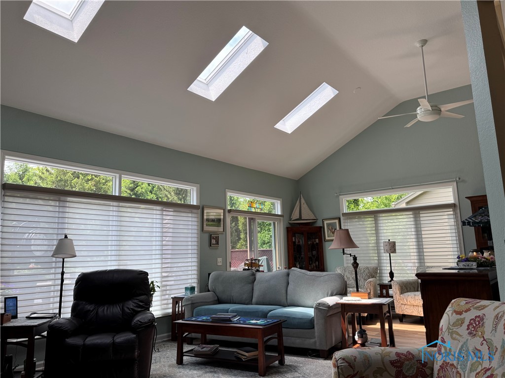 8637 Stone Oak Drive, Holland, Ohio image 11