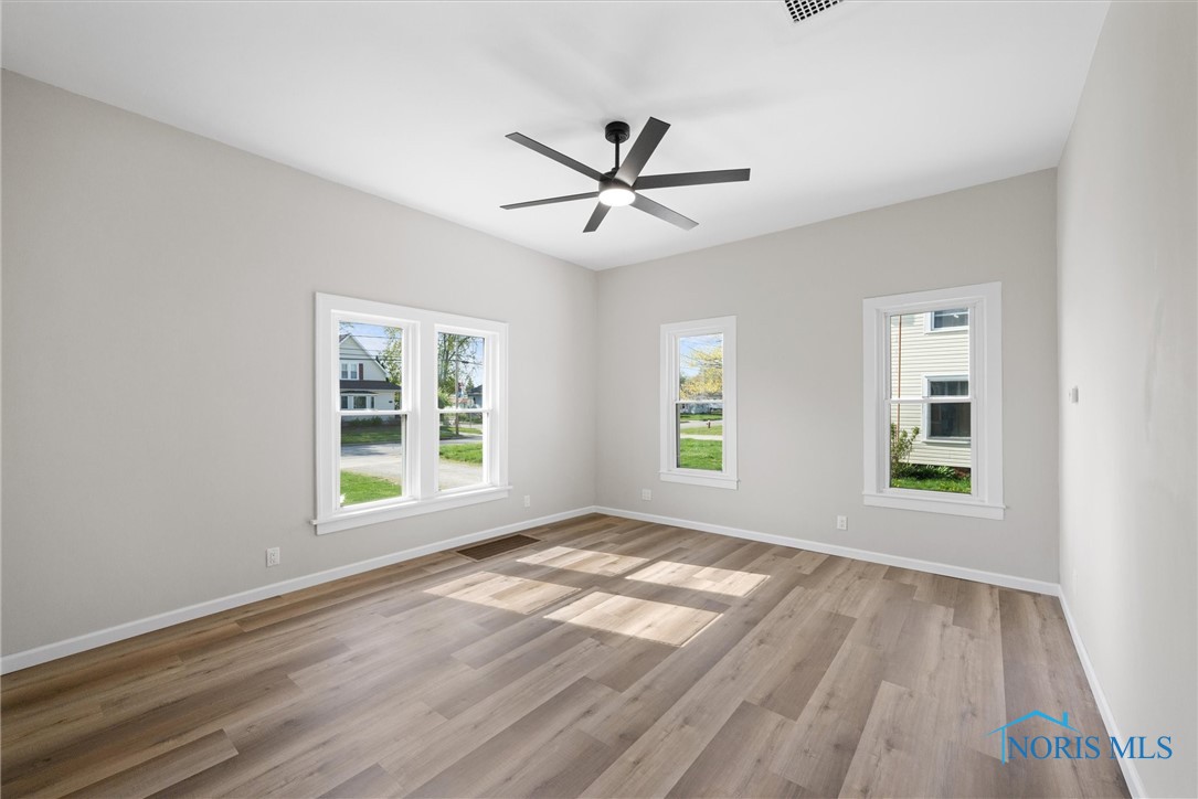 430 N Locust Street, Oak Harbor, Ohio image 17