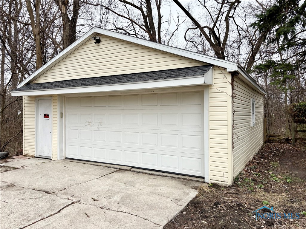 2097 Maginnis Road, Oregon, Ohio image 37