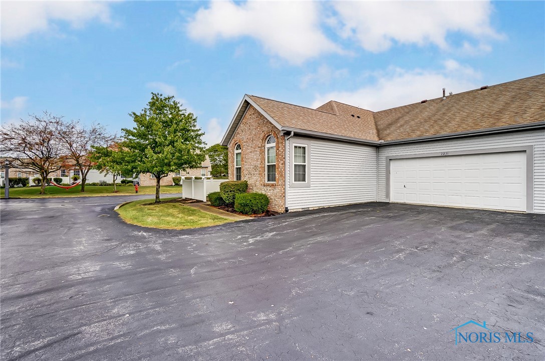 2231 Fox Run Circle, Findlay, Ohio image 39