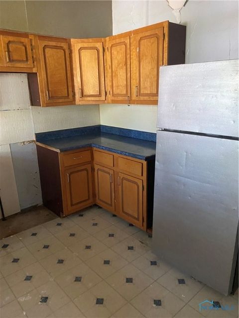 Tiny photo for 331 Dexter Street, Toledo, OH 43608 (MLS # 6136120)