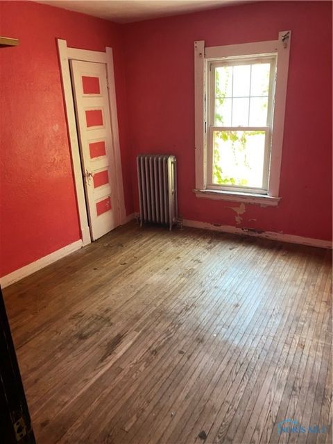 Tiny photo for 331 Dexter Street, Toledo, OH 43608 (MLS # 6136120)