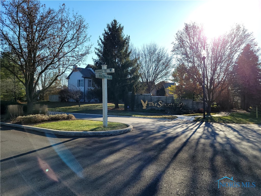 2106 Ashley Court