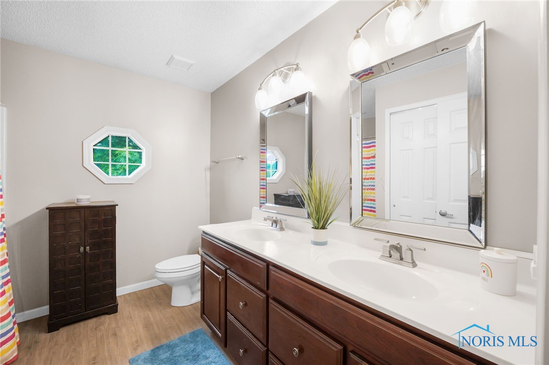 312 Fairmont Drive, Findlay, Ohio image 10