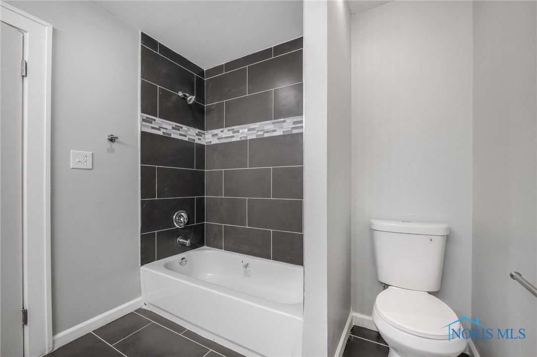 4256 N Haven Avenue, Toledo, Ohio image 15
