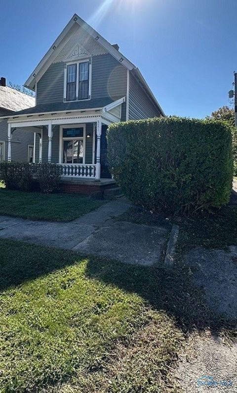 Photo of 321 McDougal Street, Fostoria, OH 44830 (MLS # 6136929)