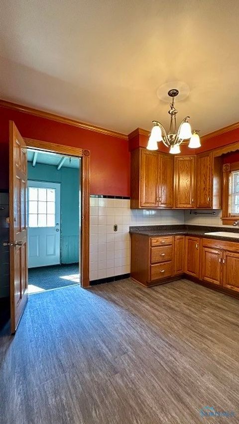 Tiny photo for 321 McDougal Street, Fostoria, OH 44830 (MLS # 6136929)