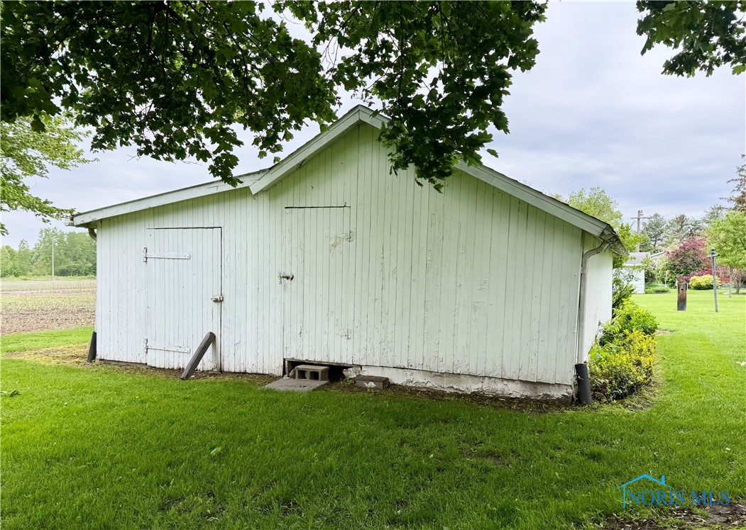 2147 County Road H, Swanton, Ohio image 7