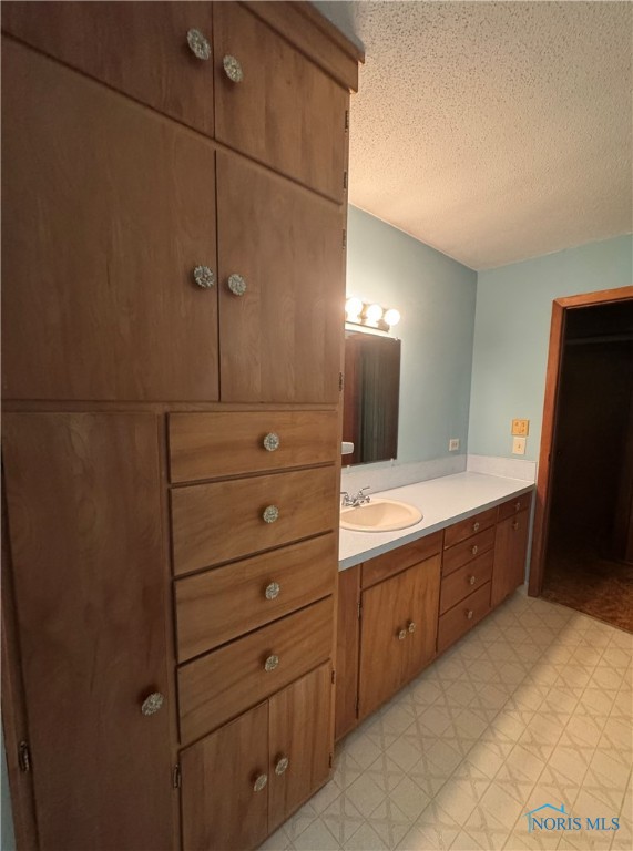 2147 County Road H, Swanton, Ohio image 15