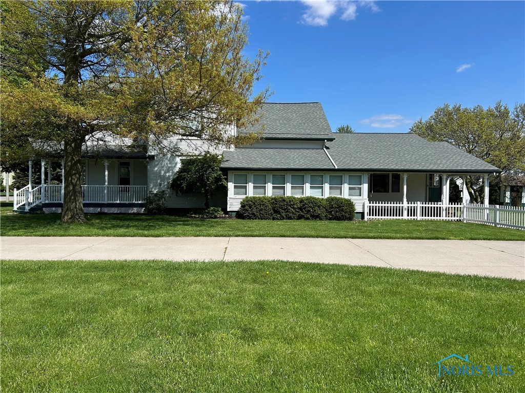212 E Morenci Street, Lyons, Ohio image 3