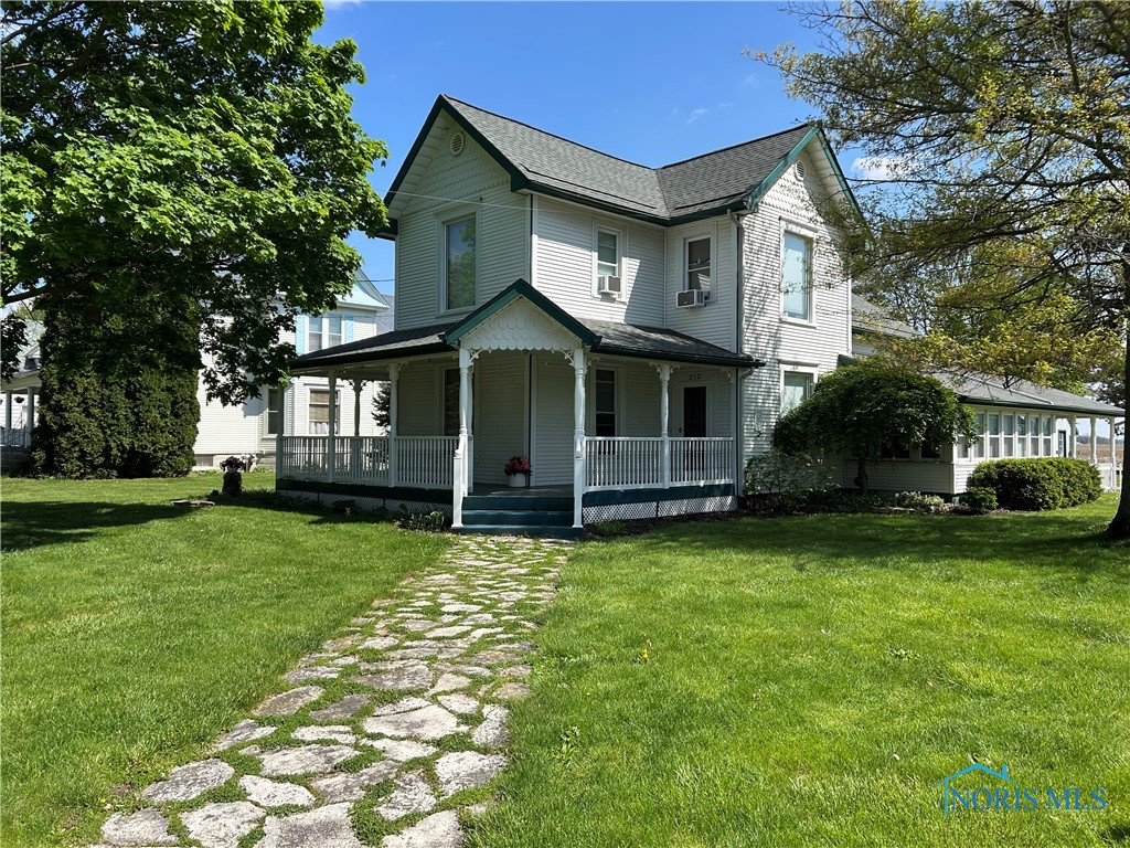 212 E Morenci Street, Lyons, Ohio image 1