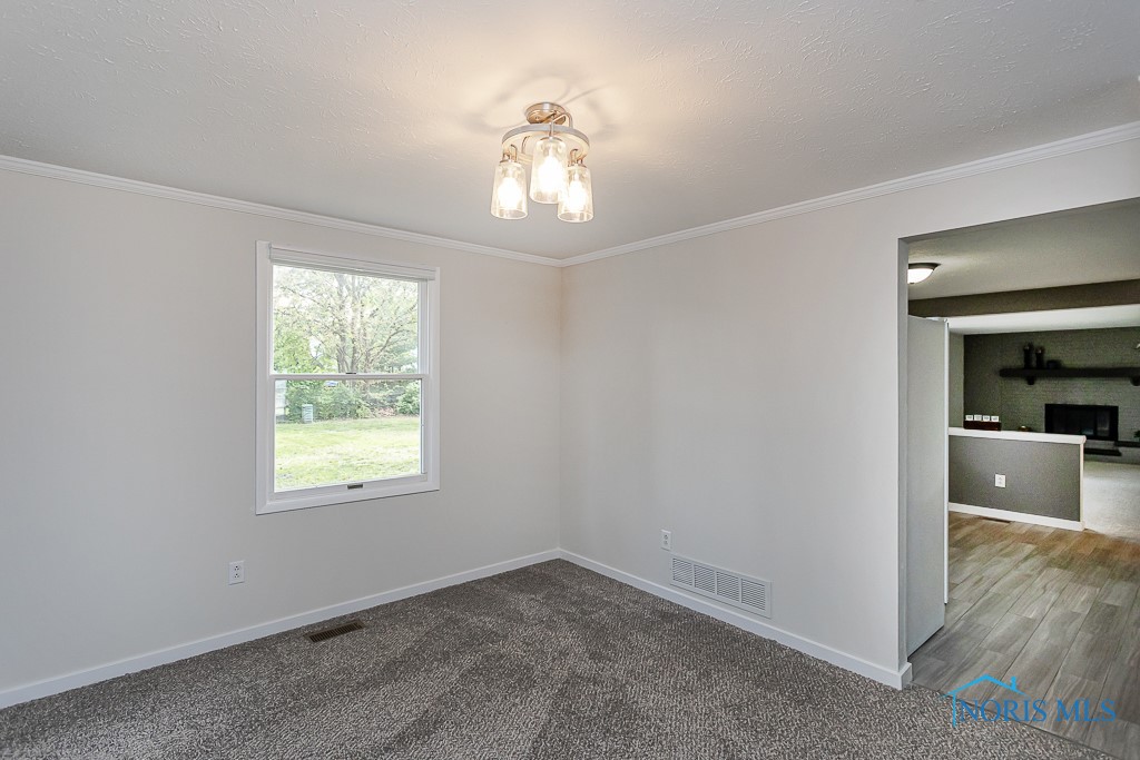 3906 Farmbrook Drive, Sylvania, Ohio image 17