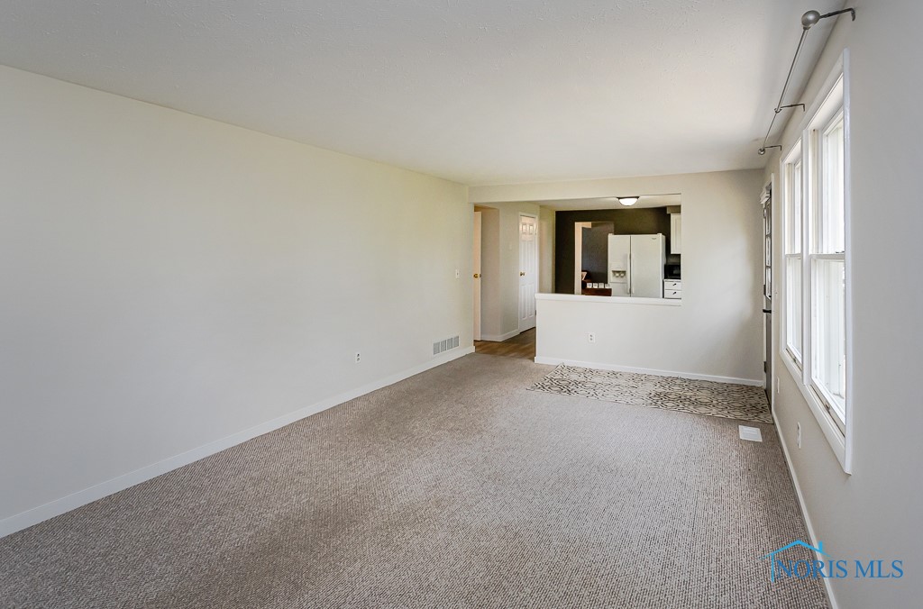 3906 Farmbrook Drive, Sylvania, Ohio image 29