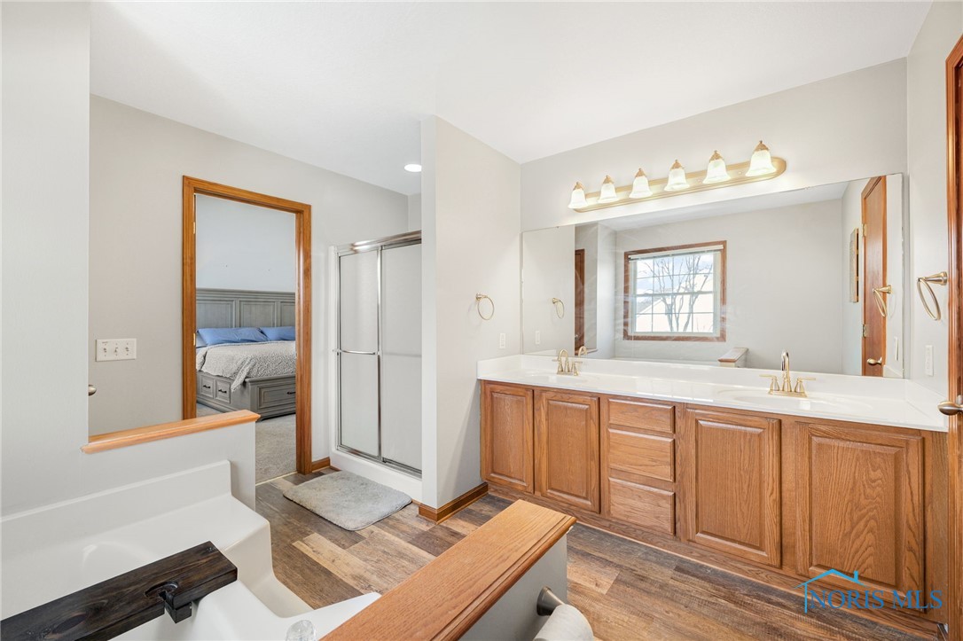 932 Hunters Run, Perrysburg, Ohio image 21