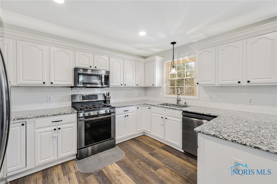 932 Hunters Run, Perrysburg, Ohio image 10