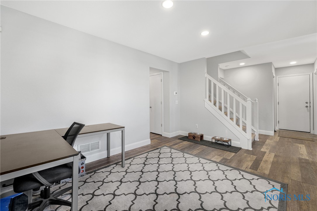 932 Hunters Run, Perrysburg, Ohio image 11