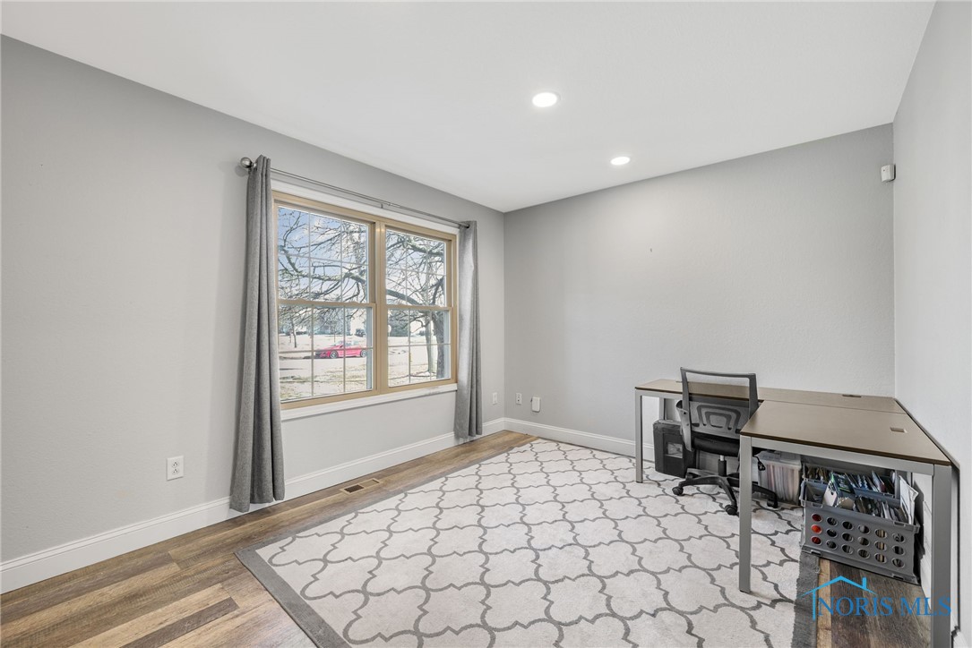 932 Hunters Run, Perrysburg, Ohio image 12