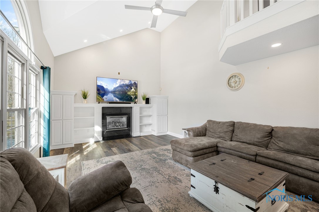 932 Hunters Run, Perrysburg, Ohio image 4