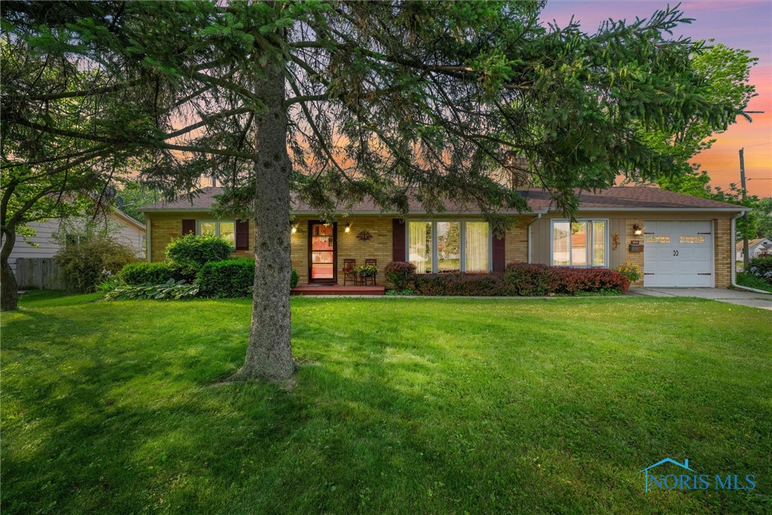 1602 Trailview Drive, Maumee, Ohio image 1