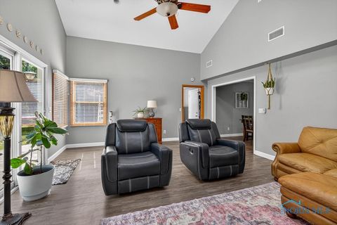 Tiny photo for 4814 Sylvan Court, Sylvania, OH 43560 (MLS # 6136108)