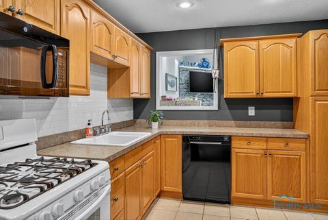 Tiny photo for 4814 Sylvan Court, Sylvania, OH 43560 (MLS # 6136108)