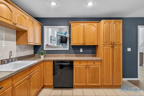 Tiny photo for 4814 Sylvan Court, Sylvania, OH 43560 (MLS # 6136108)