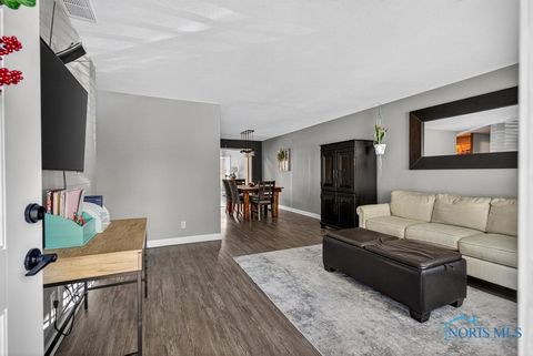 Tiny photo for 4814 Sylvan Court, Sylvania, OH 43560 (MLS # 6136108)