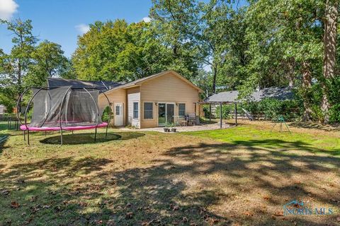 Tiny photo for 4814 Sylvan Court, Sylvania, OH 43560 (MLS # 6136108)