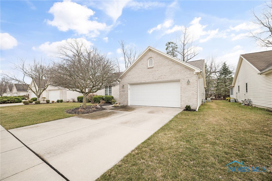2043 Silverpine Court, Toledo, Ohio image 1