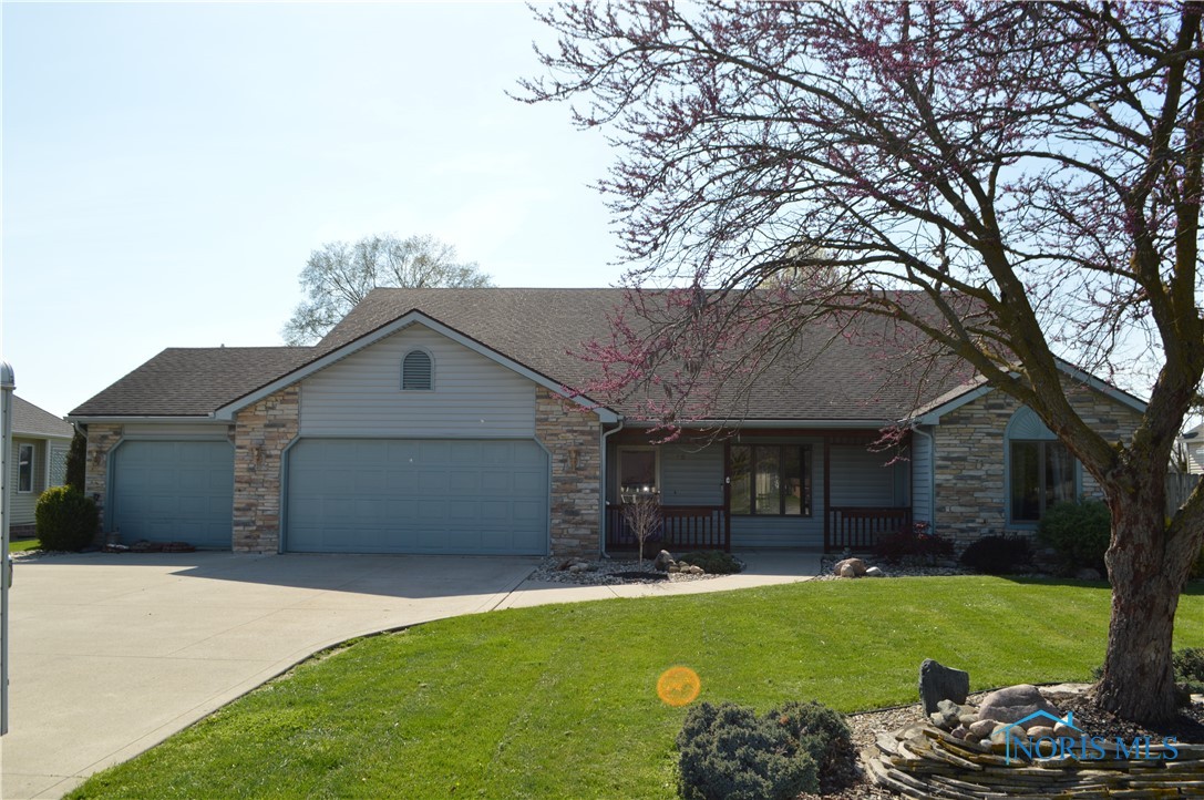 312 Antwerp Drive, Hicksville, Ohio image 1