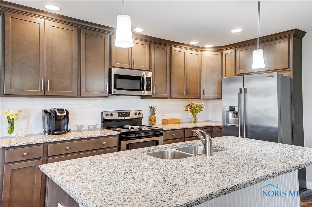 15210 Sunset Maple Drive, Perrysburg, Ohio image 12