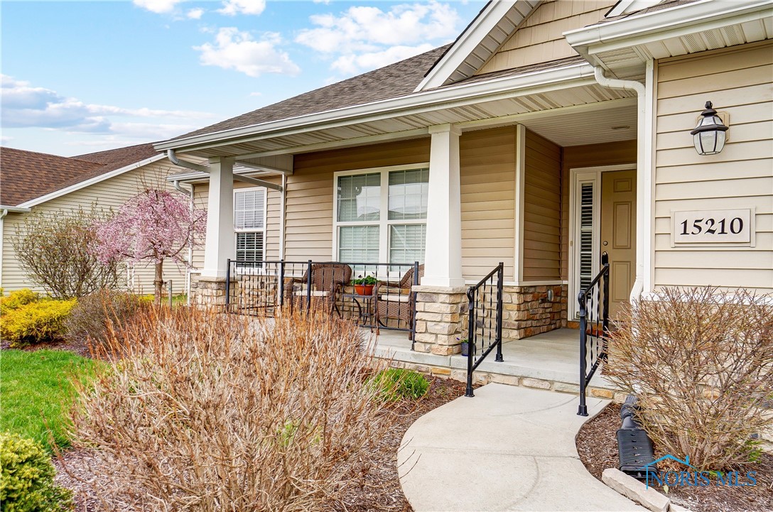 15210 Sunset Maple Drive, Perrysburg, Ohio image 3