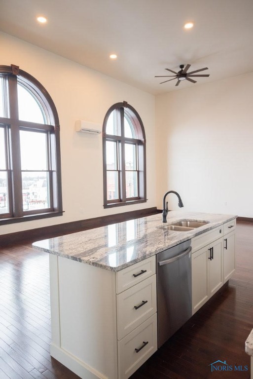 Findlay, Ohio 45840, United States, 2 Bedrooms Bedrooms, ,1 BathroomBathrooms,Residential,Active,19124