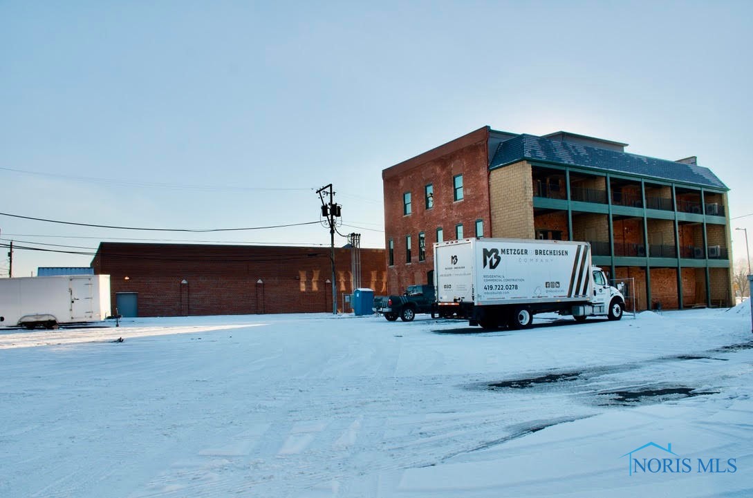 Findlay, Ohio 45840, United States, 2 Bedrooms Bedrooms, ,1 BathroomBathrooms,Residential,Active,19124