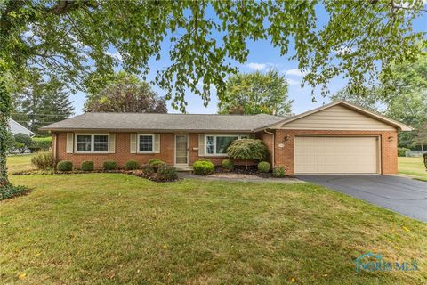 Photo of 411 Monticello Drive, Fostoria, OH 44830 (MLS # 6136373)