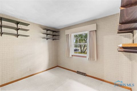 Tiny photo for 411 Monticello Drive, Fostoria, OH 44830 (MLS # 6136373)