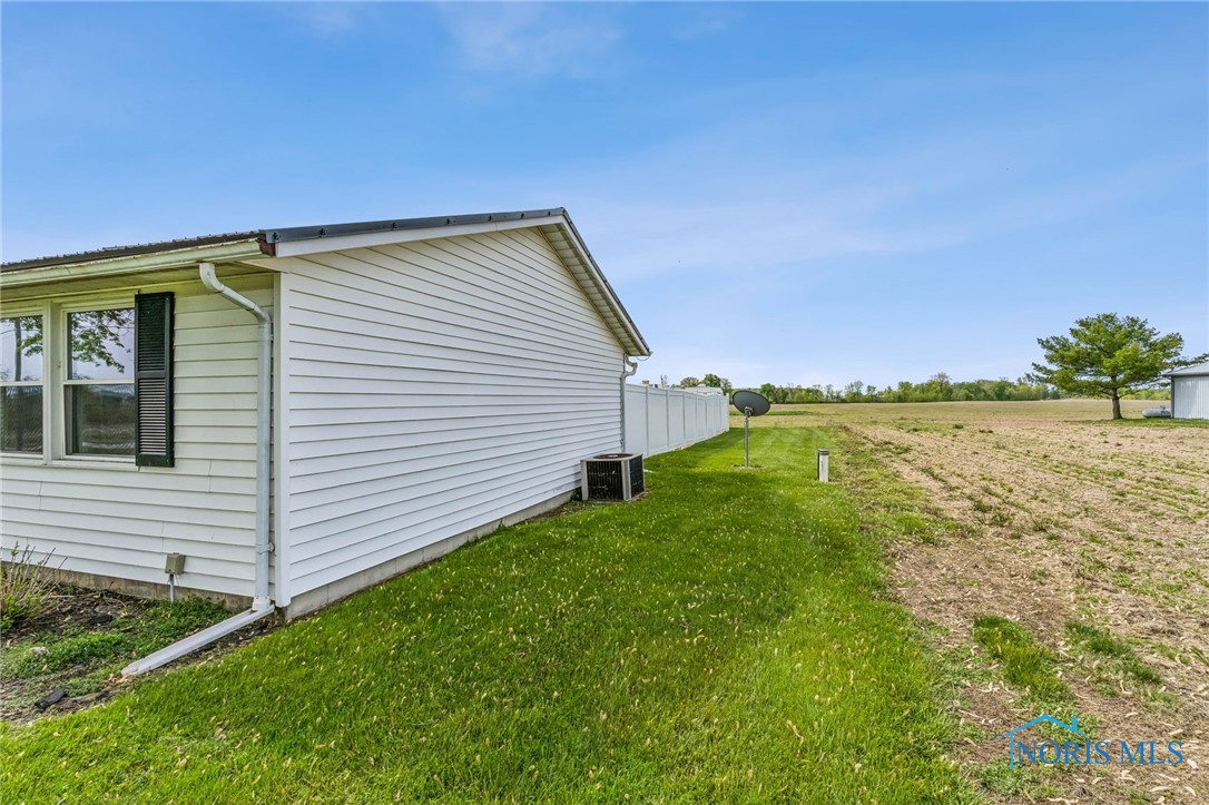 6518 W Township Road 112, Fostoria, Ohio image 48