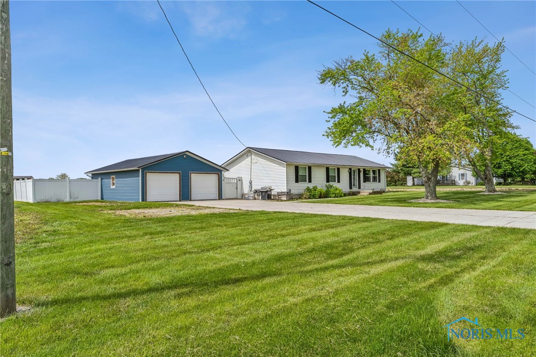 6518 W Township Road 112, Fostoria, Ohio image 1