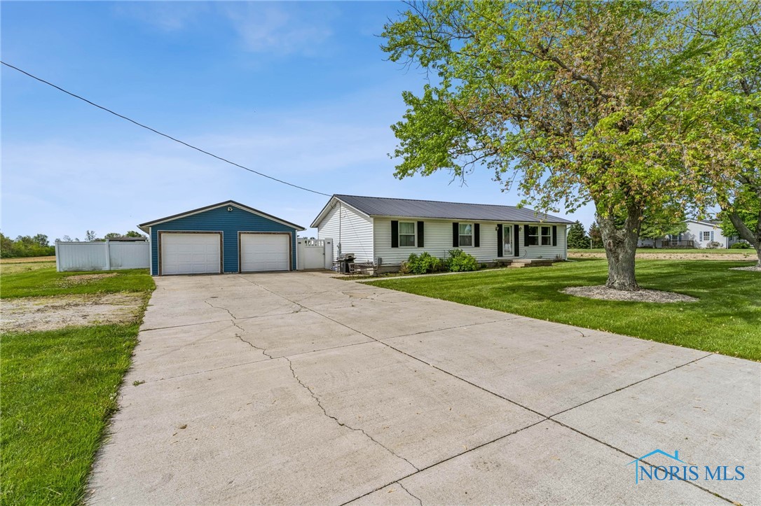 6518 W Township Road 112, Fostoria, Ohio image 3