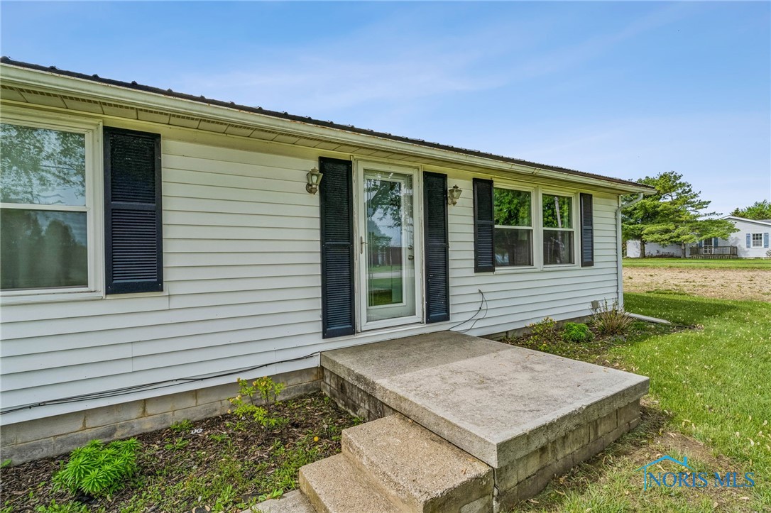 6518 W Township Road 112, Fostoria, Ohio image 8