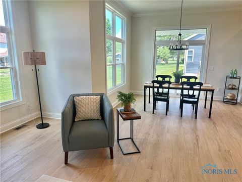 Tiny photo for 550 Southview Court, Gibsonburg, OH 43431 (MLS # 6136395)