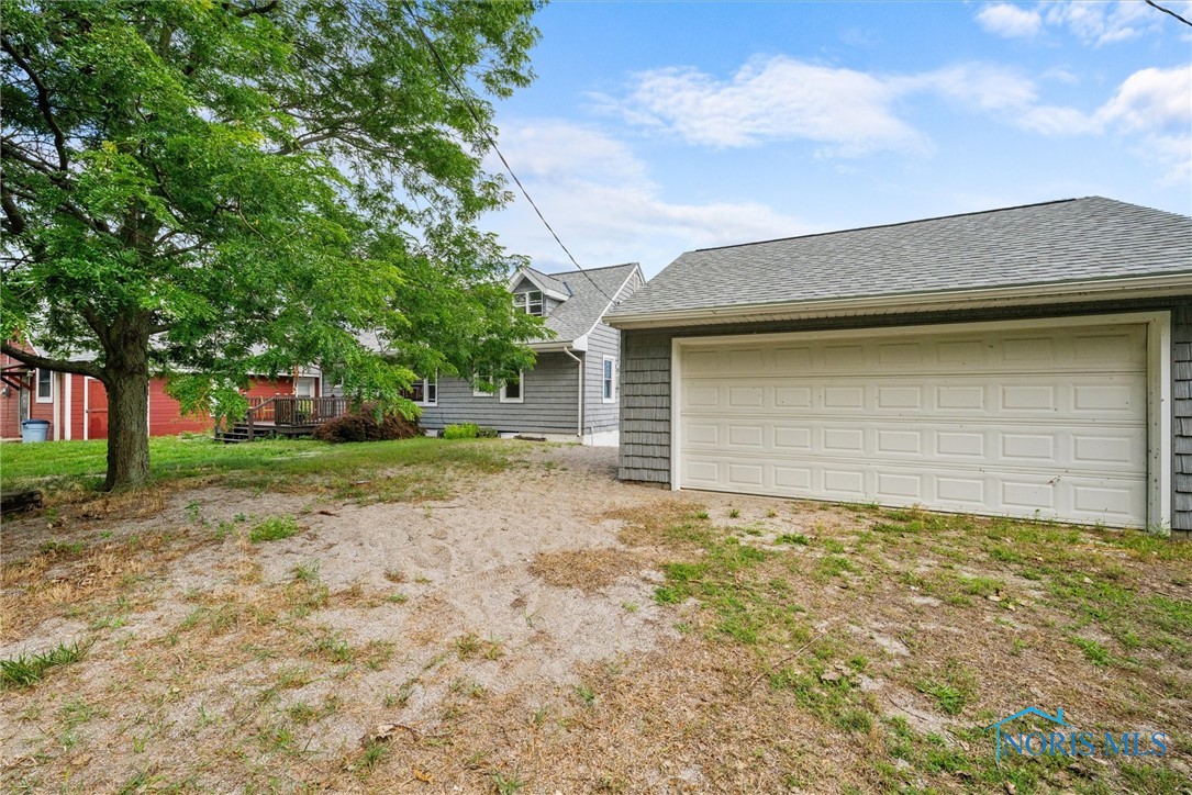 9825 W Locust Point Road