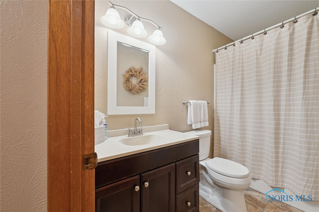 1949 Pinedale Drive, Toledo, Ohio image 31