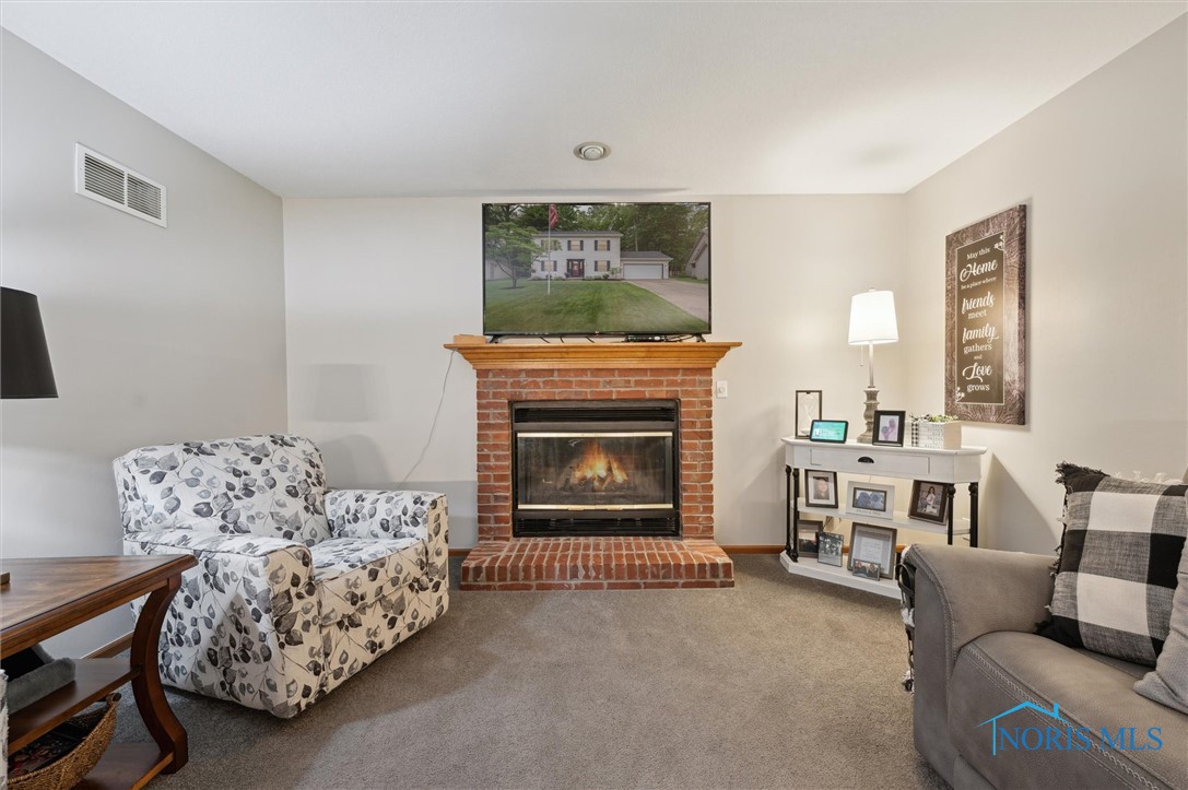 1949 Pinedale Drive, Toledo, Ohio image 11